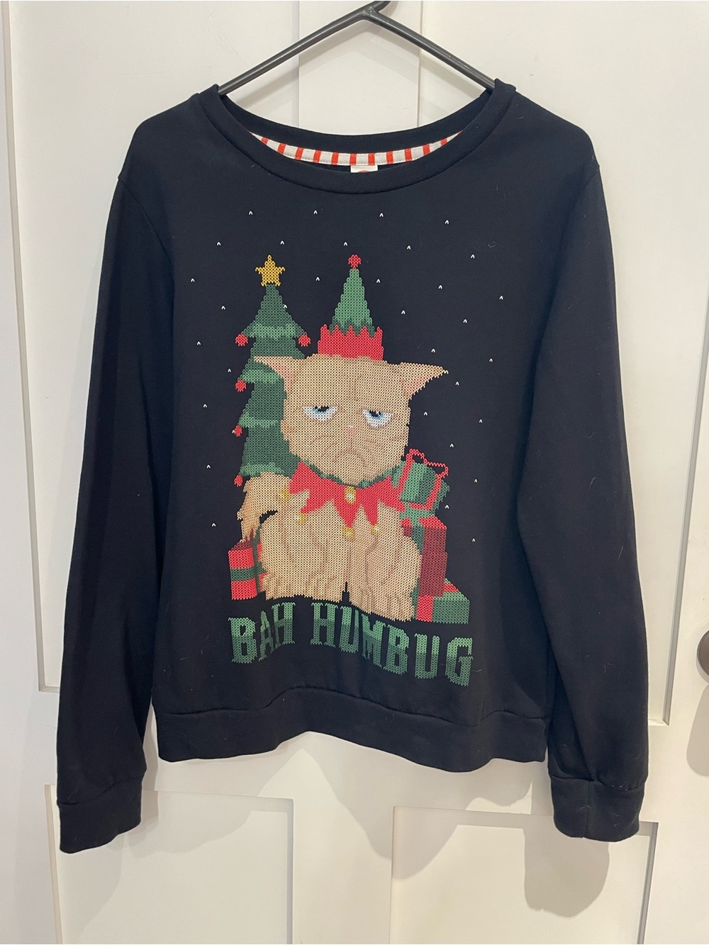 Bah Humbug Black Holiday Sweatshirt with Festive Cat Graphic Womens Medium